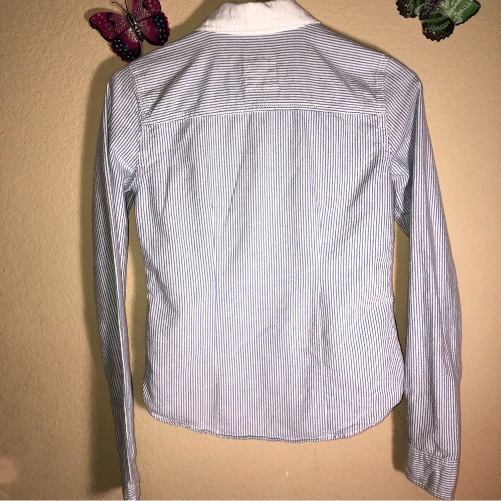 Hollister Button Down Long Sleeve Shirt, XS, EUC, pet/smoke free home - Picture 3 of 9